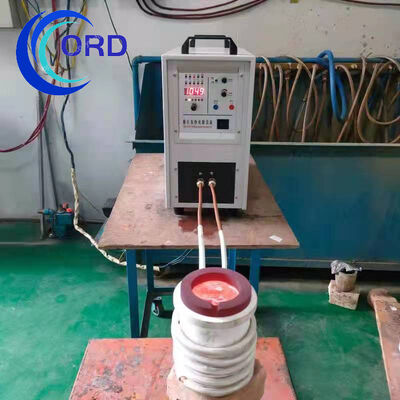 Хорошая цена Среднечастотное индукционное плавильное оборудование в печи для плавки 5 кг золота, серебра, латуни, меди, бронзы, стали, чугуна и т.д. (HF-25KW) онлайн